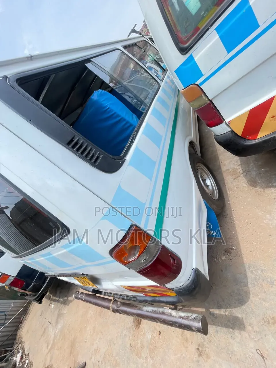 Toyota HiAce 2019 White