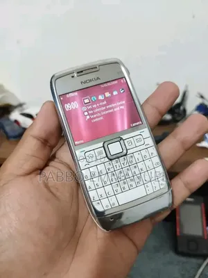Nokia E71 White
