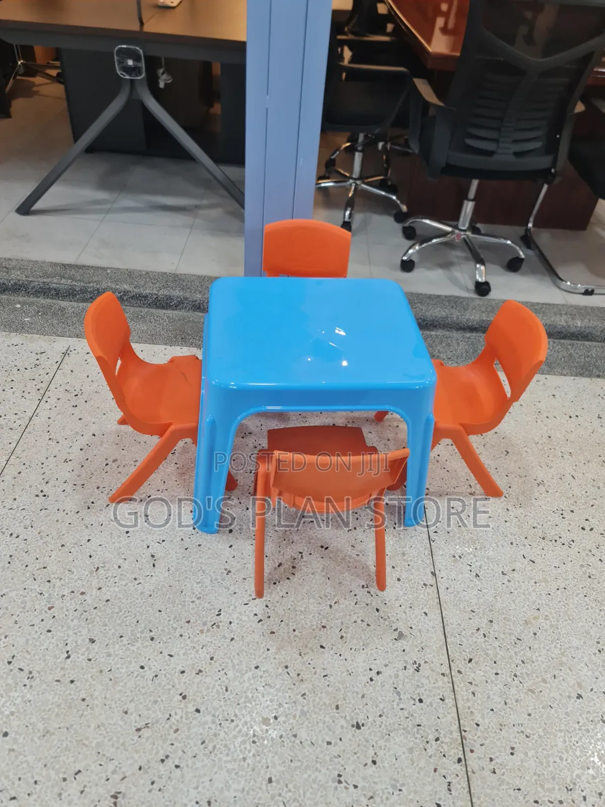 Comb Kids Plastic Chairs and Table Kids Plastic Table and Chairs
