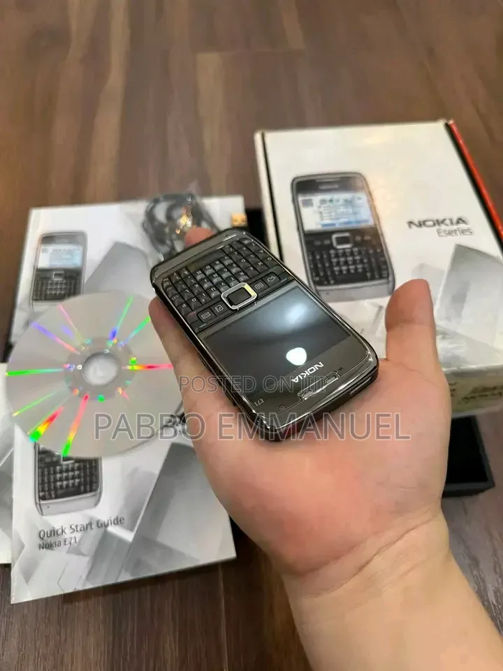 Nokia E71 Gray
