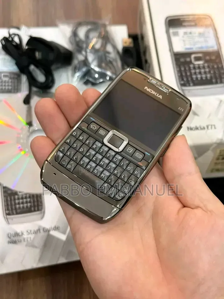 Nokia E71 Gray