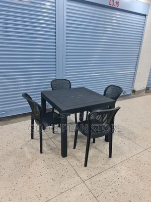 Available Outdoor Indoor Dining Plastic Table and Chairs