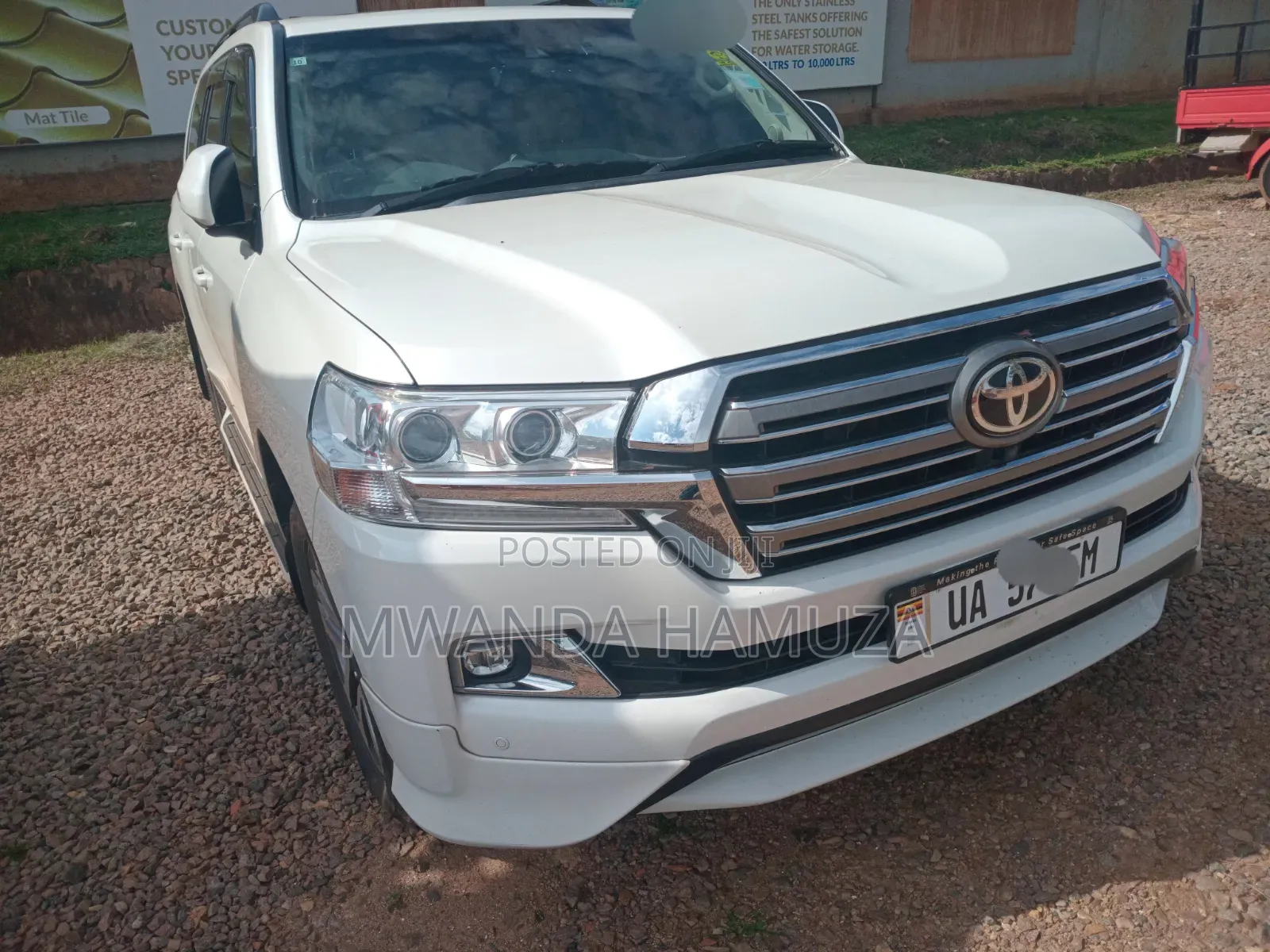 Toyota Land Cruiser 2017 White