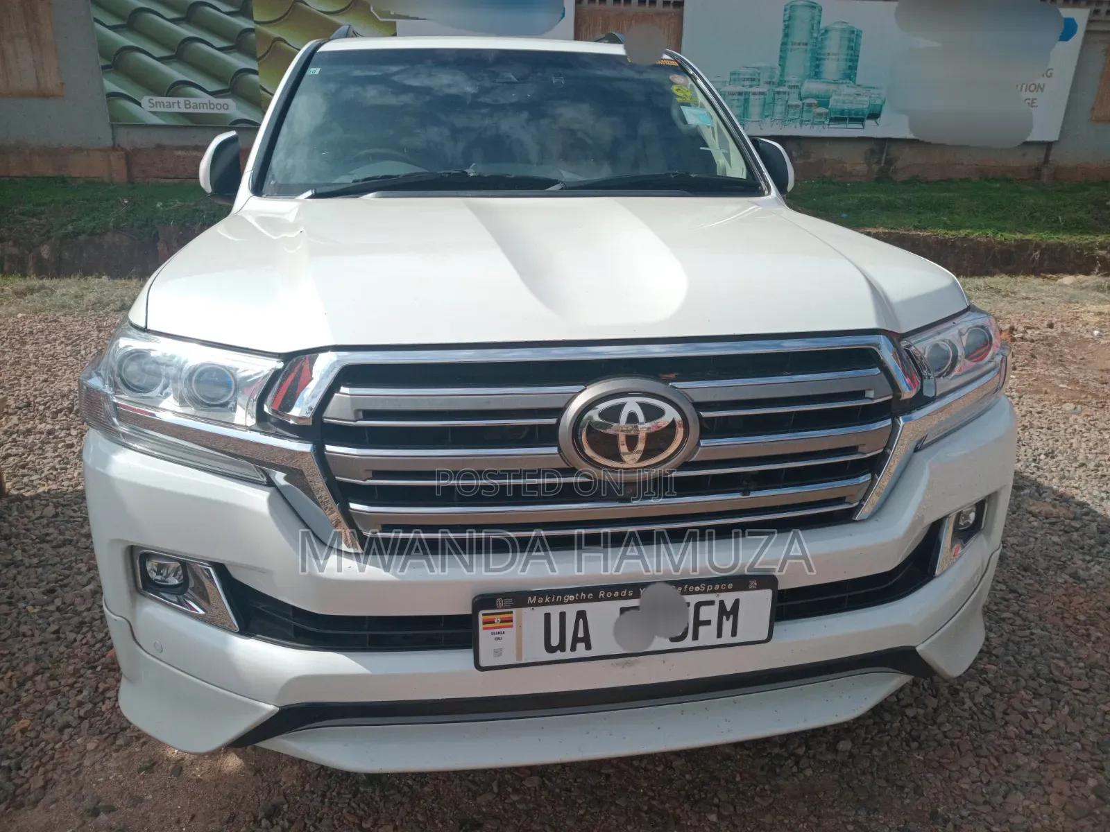 Toyota Land Cruiser 2017 White