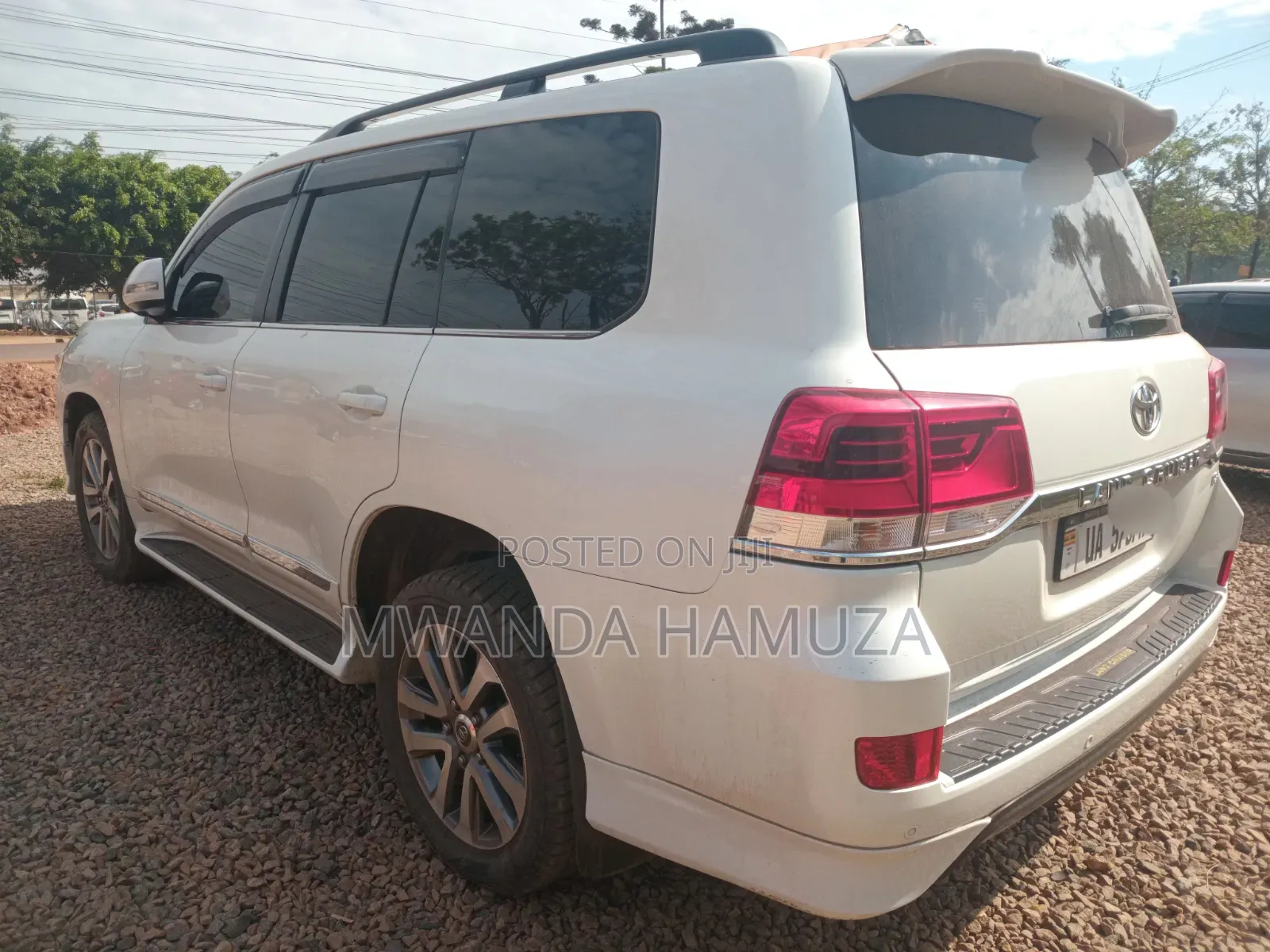 Toyota Land Cruiser 2017 White