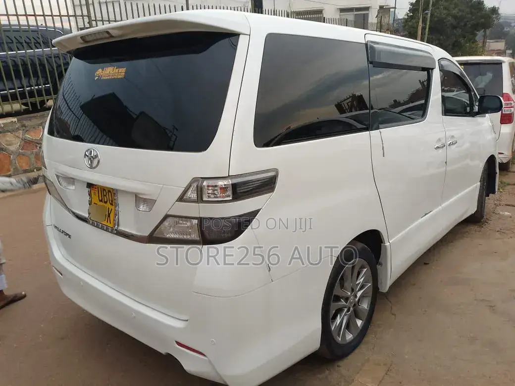Toyota Vellfire V 2.4 4WD 7-Seater 2010 White