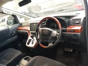 Toyota Vellfire V 2.4 4WD 7-Seater 2010 White