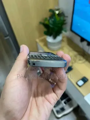 Nokia E72 Gray