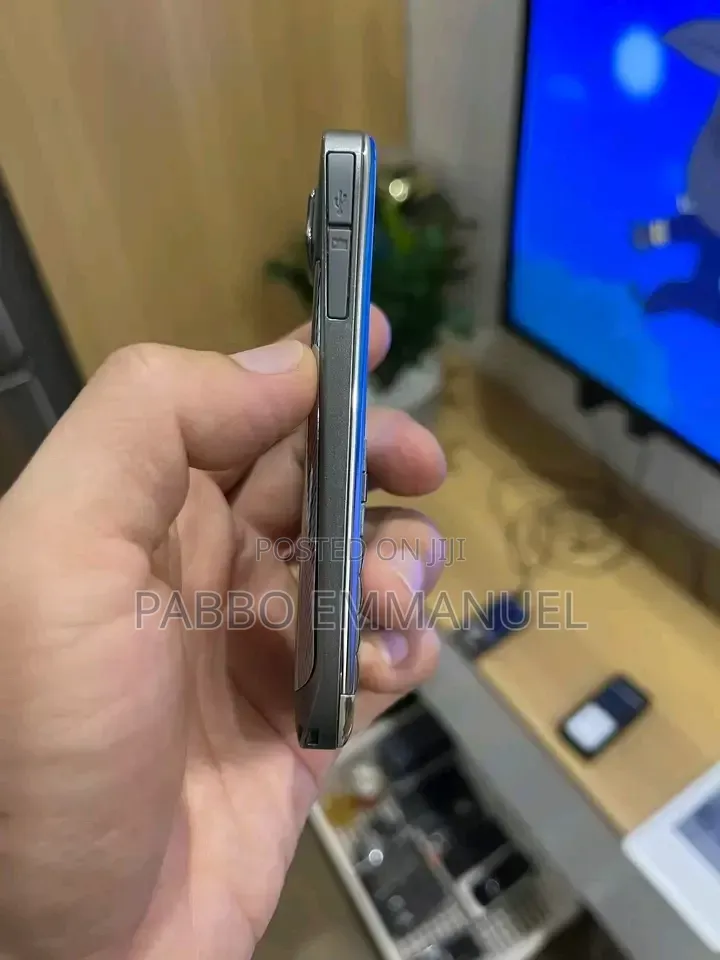 Nokia E72 Gray