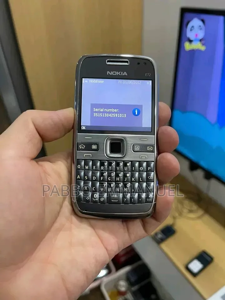 Nokia E72 Gray