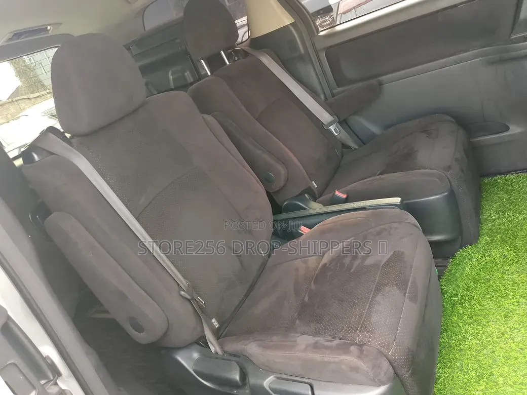 Toyota Vellfire V 2.4 4WD 7-Seater 2010 White