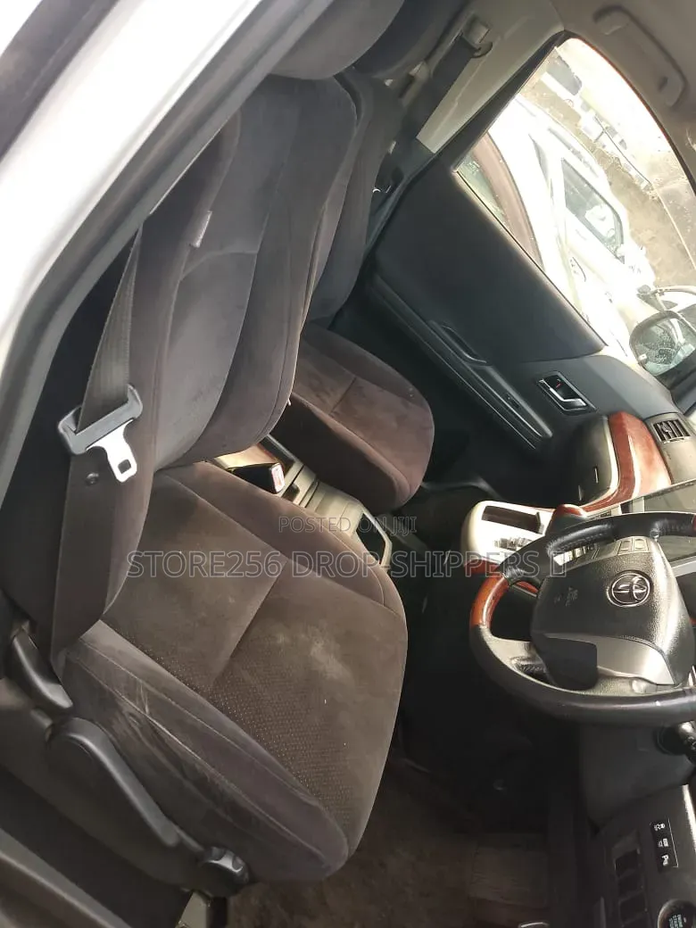 Toyota Vellfire V 2.4 4WD 7-Seater 2010 White