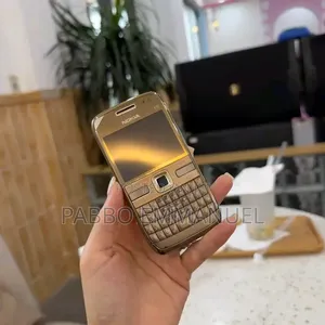 Nokia E72 Gold