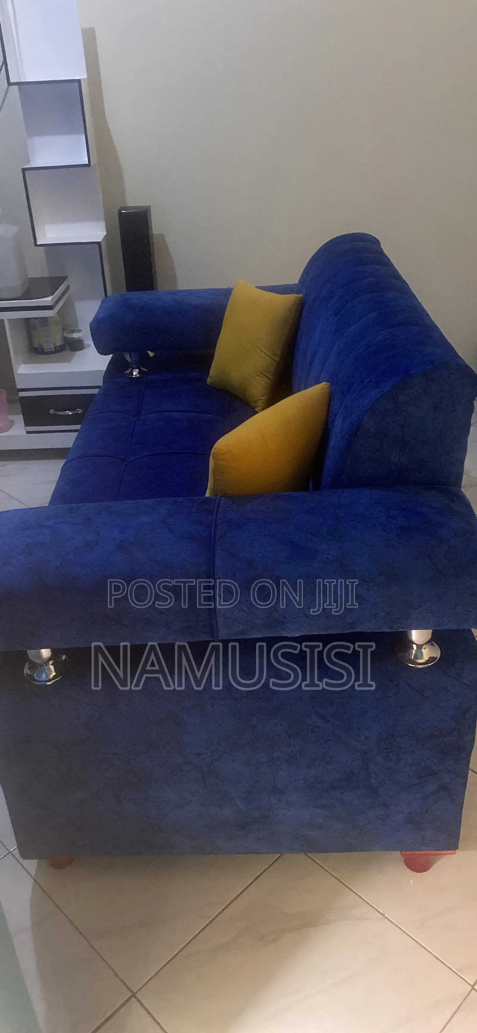 Clean 2-Seater Royal Blue Sofa+2pillows Kayanga Kiteezi