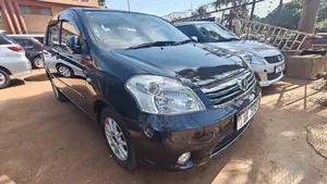 Toyota Raum 2011 Black