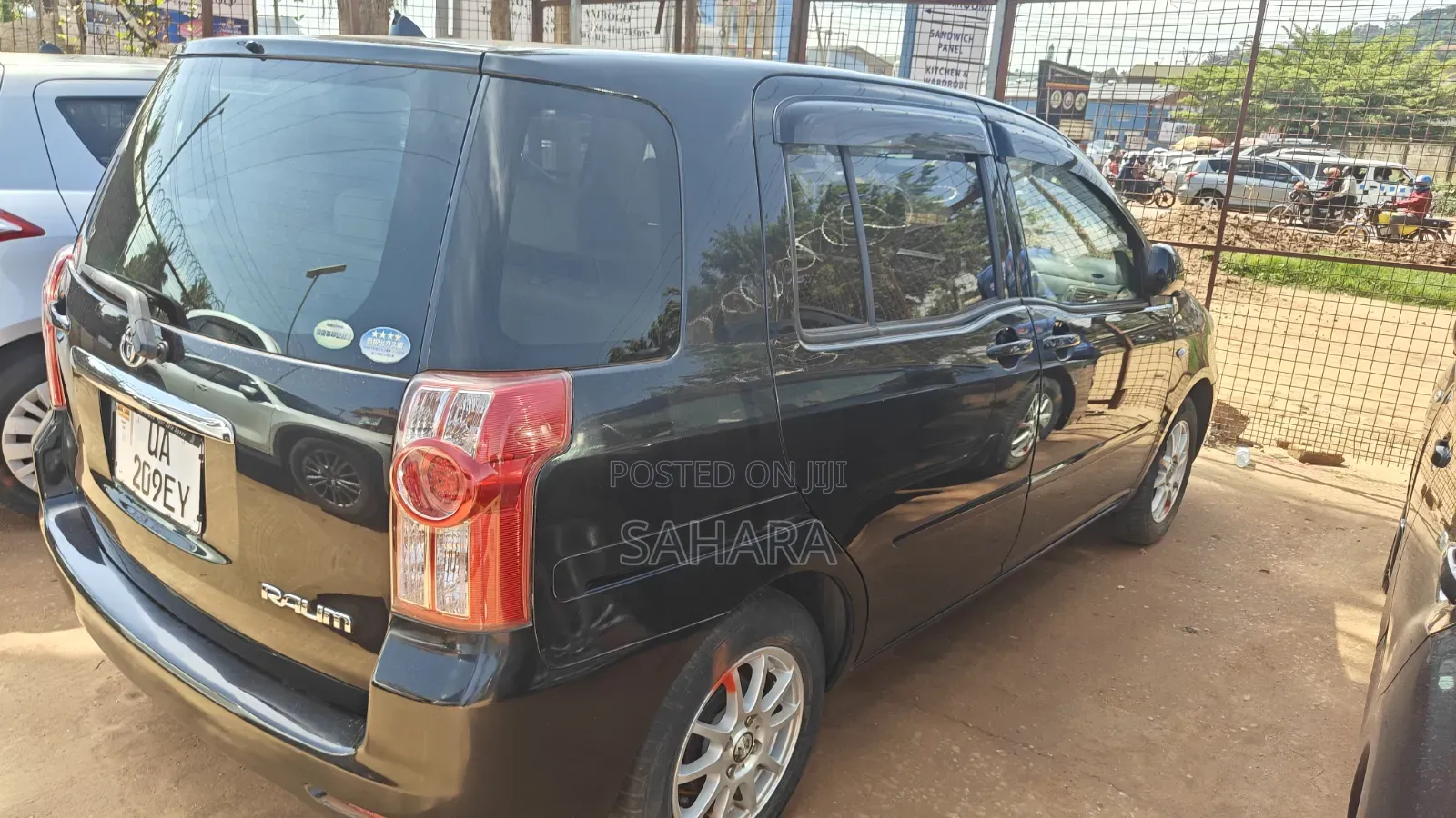 Toyota Raum 2011 Black