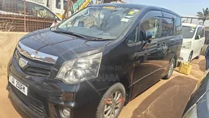 Toyota Noah 2011 Black