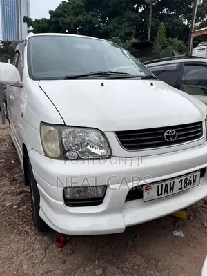 Toyota Noah 2001 White