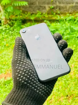Apple iPhone 7 32 GB Black