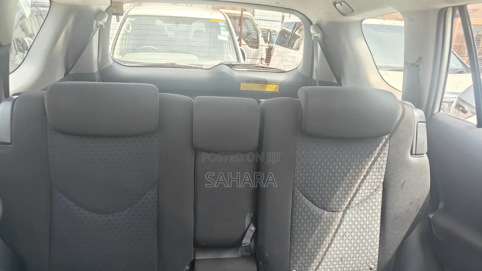 Toyota Vanguard 2012 White
