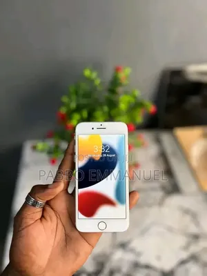 Apple iPhone 7 32 GB White