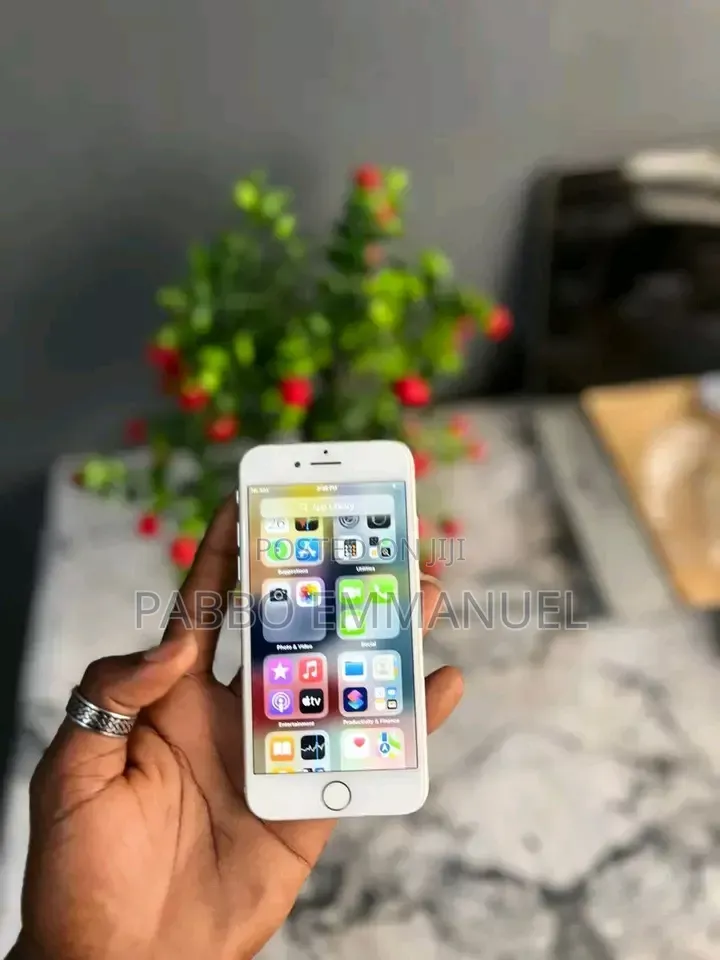 Apple iPhone 7 32 GB White