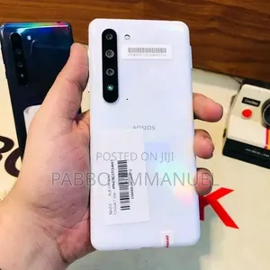 Sharp Aquos R5G 256 GB White