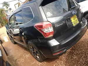Subaru Forester 2.0XT Premium 4dr SUV AWD (2.0L 4cyl Turbo CVT) 2014