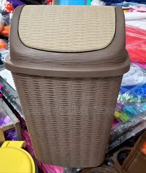 8 Litres Trash Can