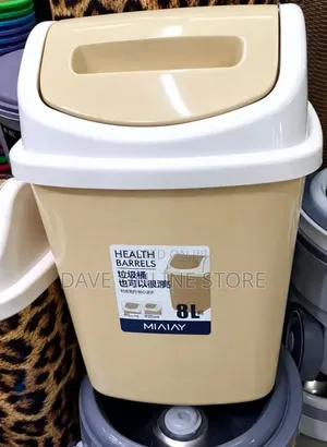 8 Litres Trash Can
