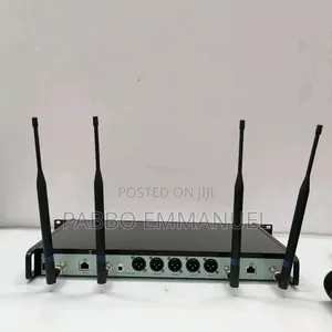 Shure Adq4 Wireless Microphone System