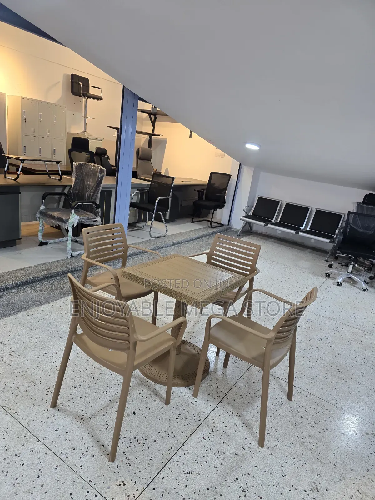 Bar and Restaurant Plastic Table and Chairs