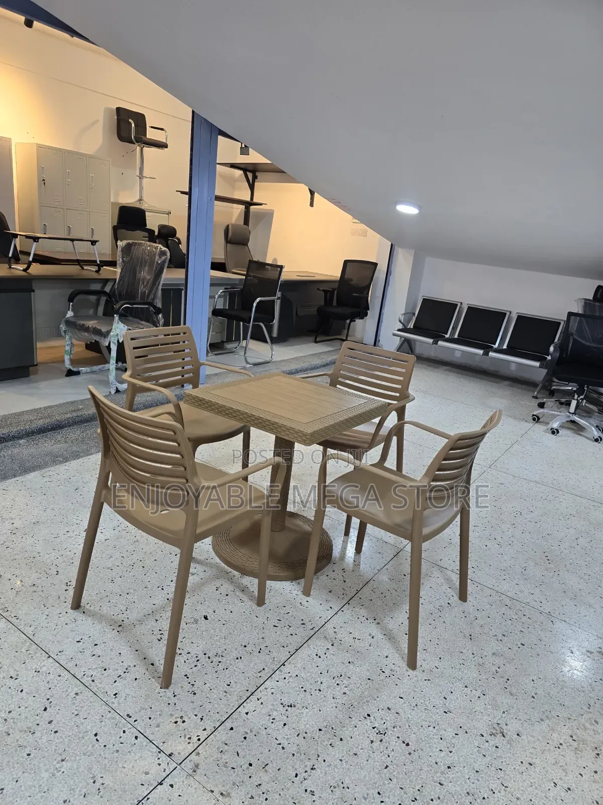 Bar and Restaurant Plastic Table and Chairs