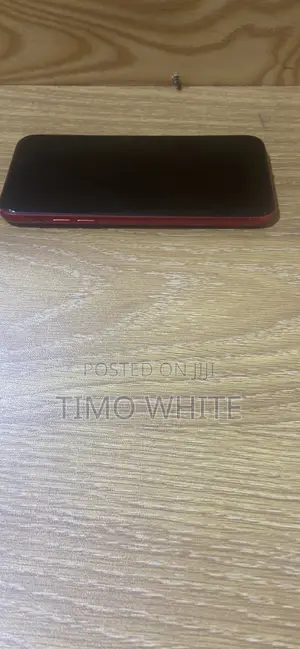 Apple iPhone 11 64 GB Red