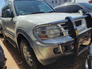 Mitsubishi Pajero Sport 2004 Gray