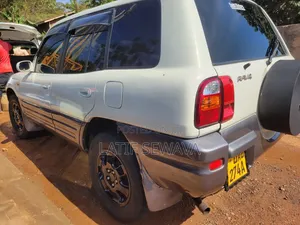 Toyota RAV4 Cabriolet 1998 White