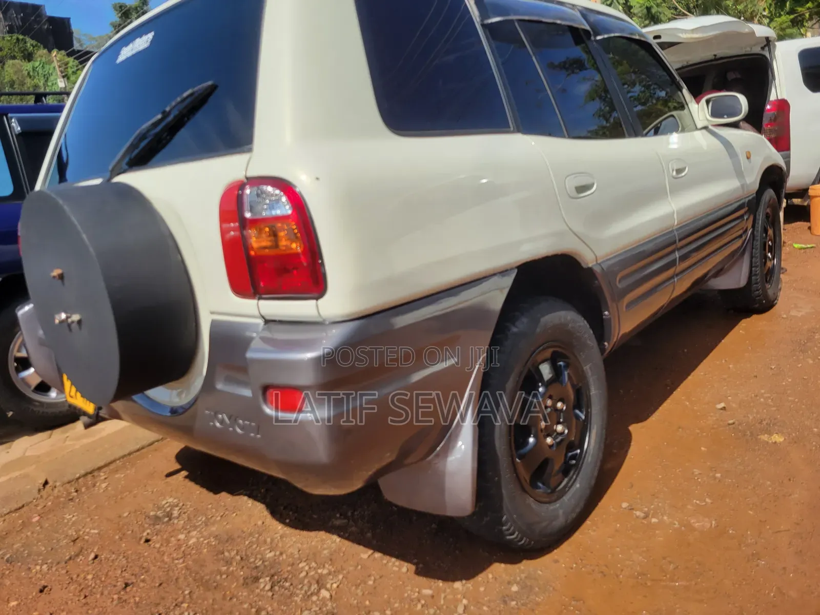 Toyota RAV4 Cabriolet 1998 White