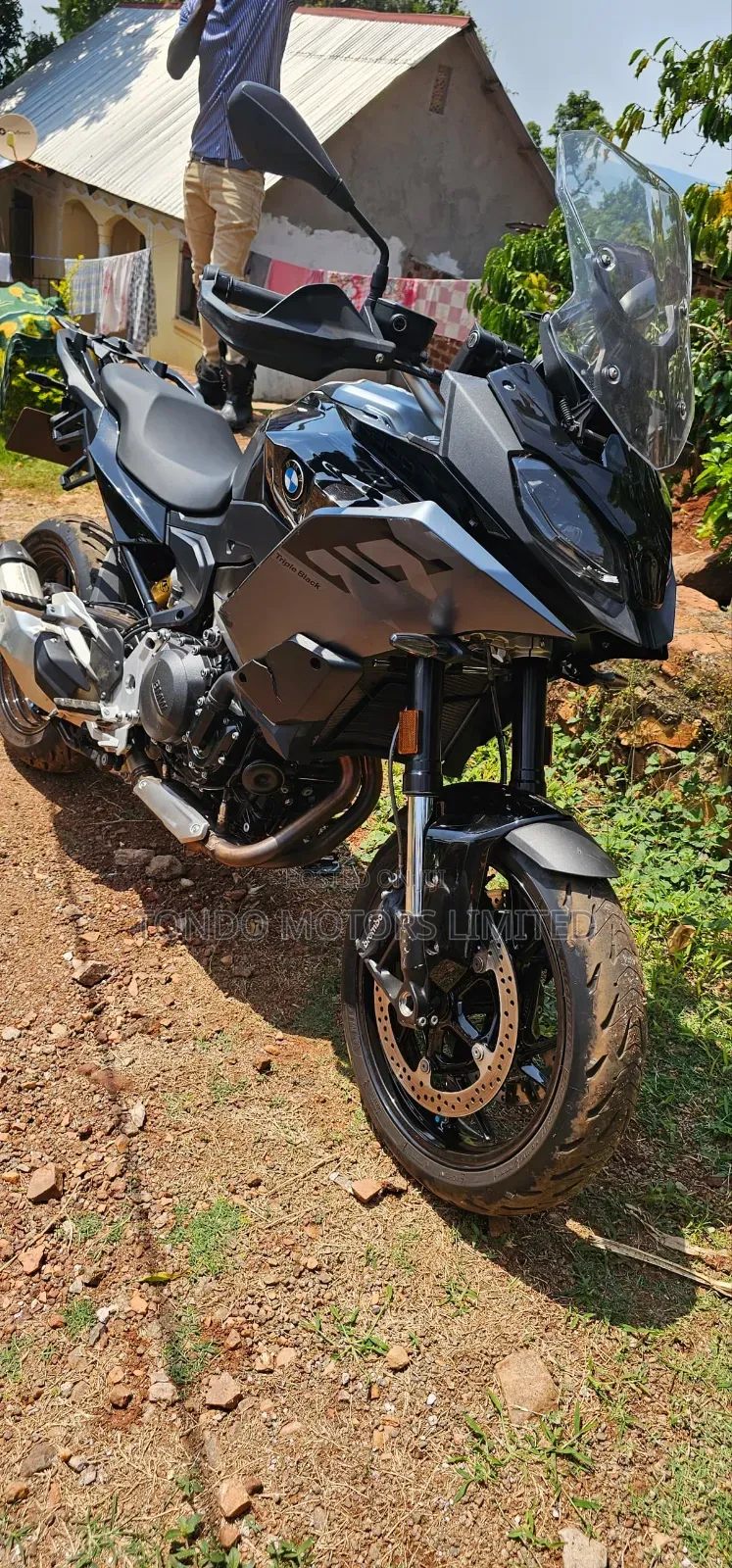 BMW 955i 2025 Black