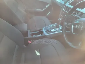 Audi A4 2.0T Premium 2011 Silver