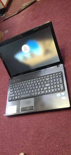 Laptop Lenovo G570 4GB Intel Core i5 HDD 320GB