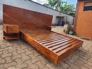 5 by 6 Floating Bed