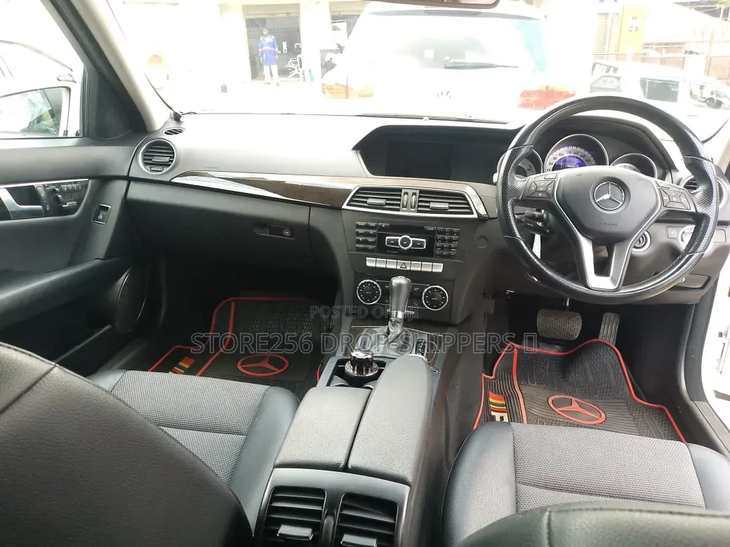 Mercedes-Benz C180 2011 White