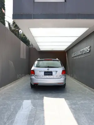 Volkswagen Golf 2011 Silver