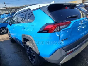 Toyota RAV4 Adventure AWD 2020 Blue