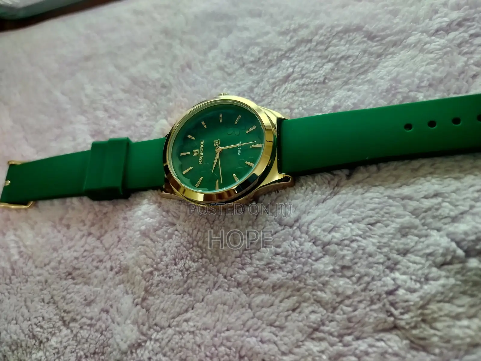 NAVIFORCE Original Ladies Emerald Green Watch