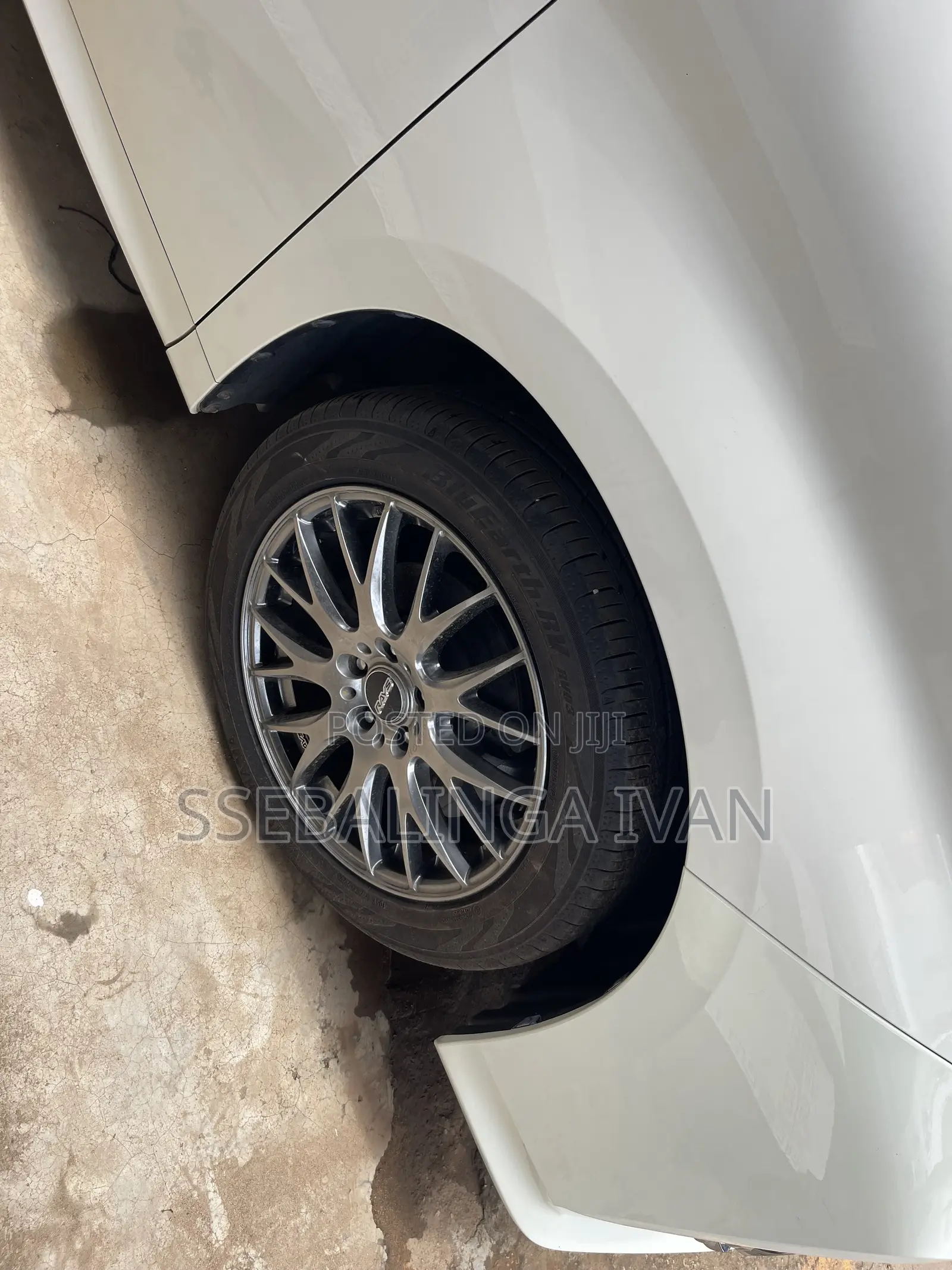 Toyota Alphard 2017 White