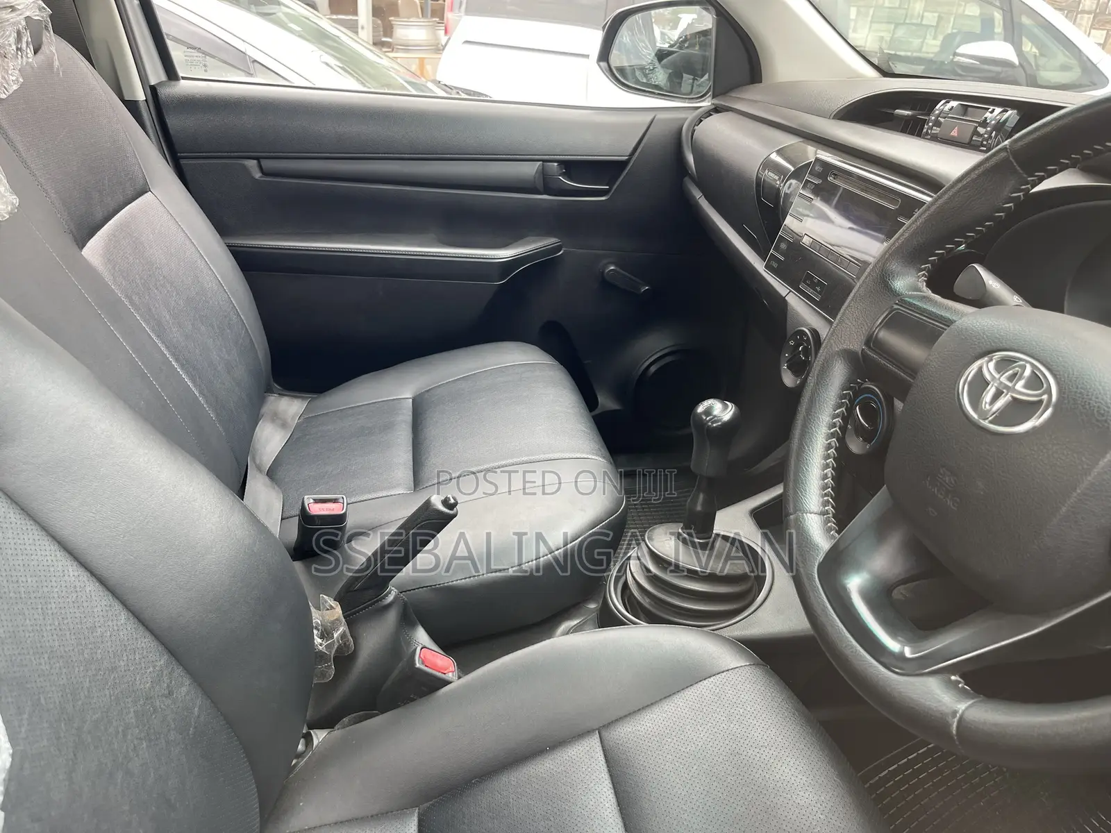 Toyota Hilux 2018 Gray
