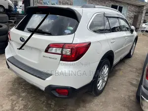 Subaru Outback 2017 White