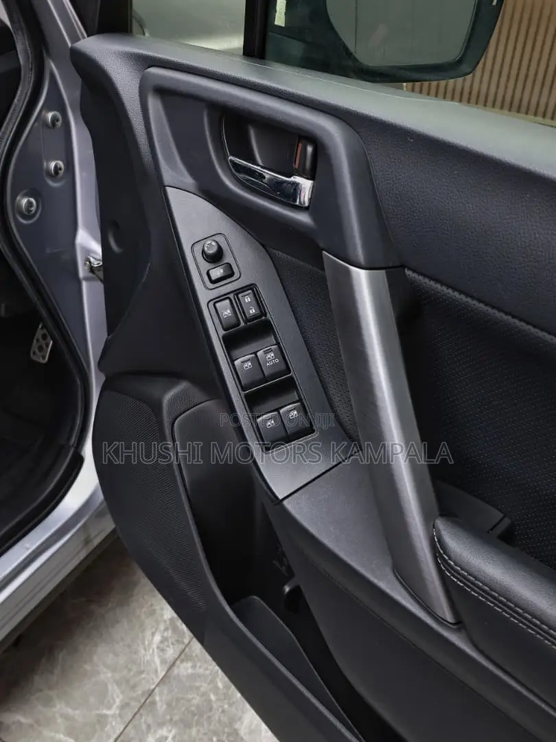 Subaru Forester 2012 Silver
