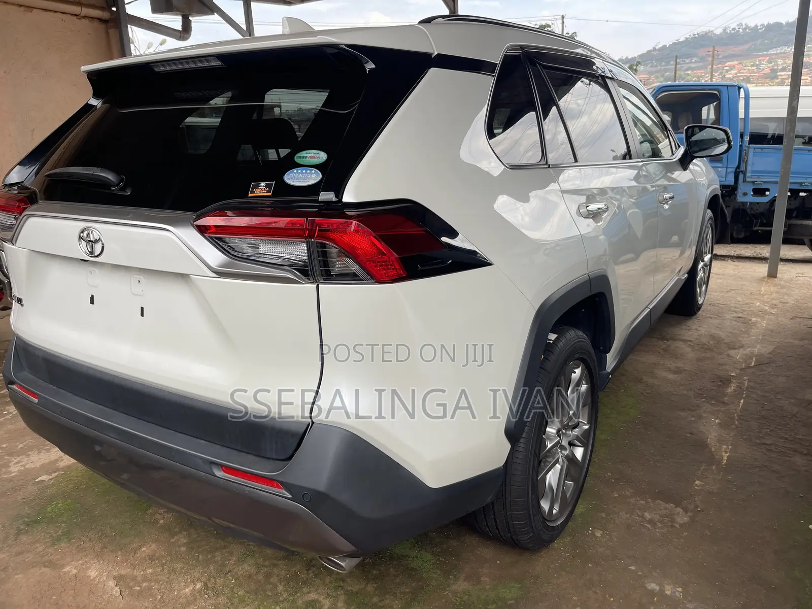 Toyota RAV4 2020 White